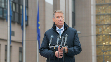 Ioana Mihăilă şi Vlad Voiculescu, scrisoare deschisă către preşedintele Klaus Iohannis, în contextul discuţiei despre introducerea certificatului verde la locul de muncă