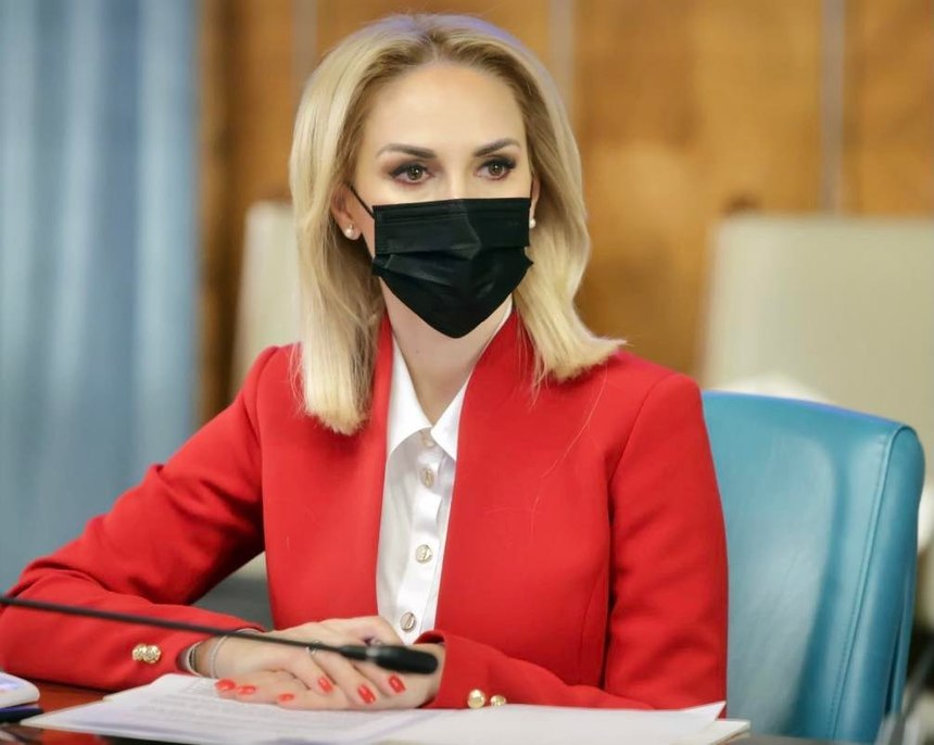 Gabriela Firea: Nu ne propunem să rămânem aici, nici în ceea ce priveşte investiţiile, sau ceea ce ţine sprijinirea categoriilor vulnerabile, dar nu am dorit ca, încă de la începutul acestei guvernări, să intrăm într-o zonă de deficit excesiv 