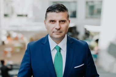 PSD o acuză pe Clotilde Armand că vrea să înlocuiască actualele structuri ale Pieţei Matache cu o construcţie nouă / Petrescu: Un mini-mall etichetat manipulator ”hub cultural şi pol al gastronomiei”