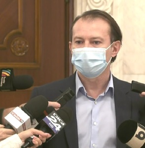 Cîţu: Există în Parlament un proiect referitor la certificatul verde la serviciu, care a făcut să se ducă rata de vaccinare din nou la 100.000 de persoane pe zi. Nu este mort, este la Camera Deputaţilor/ Cred că e varianta de compromis cea mai bună