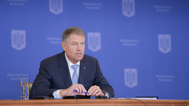15 februarie devine oficial Ziua naţională a lecturii / Preşedintele a promulgat legea