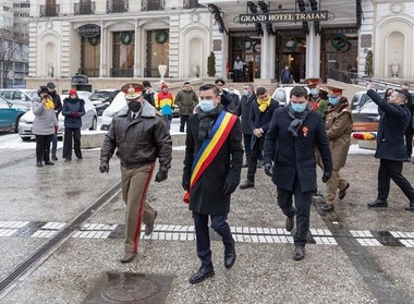 Un lider al filialei municipale PSD Iaşi susţine că edilul Mihai Chirica a anulat manifestările oficiale de Ziua Unirii pentru că i-a fost frică să dea ochii cu ieşenii: Îi felicit pe cei care s-au prins în Hora Unirii 