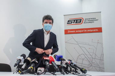 Nicuşor Dan: Demisia sindicalistului Vasile Petrariu din Consiliul General e o încercare de a acoperi urmele şi implicarea şefei lui, Gabriela Firea, în greva ilegală de la STB / Primarul general cere extinderea cercetărilor la cei care au girat protestul