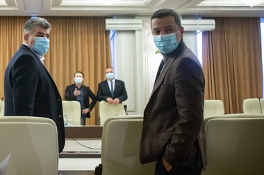 Liderii coaliţiei, întrunire la Guvern, după eroarea apărută şi corectată în OUG privind măsurile din energie - surse
