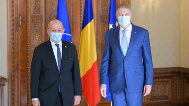 Preşedintele Iohannis i-a transmis ministrului de Externe al Franţei susţinerea pentru obiectivele Preşedinţiei franceze a Consiliului UE în contextul discuţiilor privind Busola Strategică