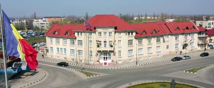 Primarul din Giurgiu, ”strigăt disperat de ajutor” către Guvern, în condiţiile în care municipalitatea nu mai poate plăti agentul termic după ziua de marţi / Livrarea se va face doar către spital şi instituţii sociale  