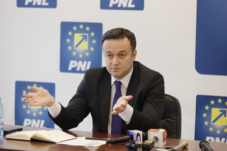Preşedintele PNL Buzău afirmă că există o practică generalizată ca funcţionarii ANAF să ţină evidenţe contabile la societăţi pe care le şi controlează / Ce modificări propune deputatul 