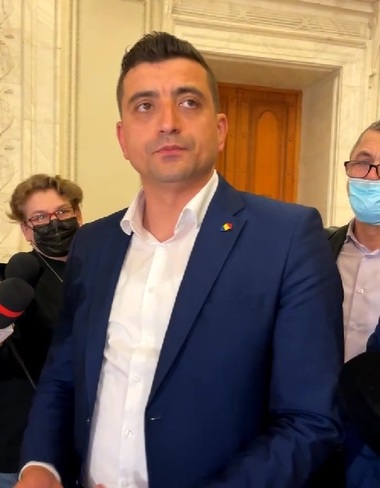George Simion, despre proiectul de modificare a Regulamentului Camerei: Aşa alege actuala putere condusă de generalul Ciucă să trateze opoziţia, să ne pună pumnul în gură