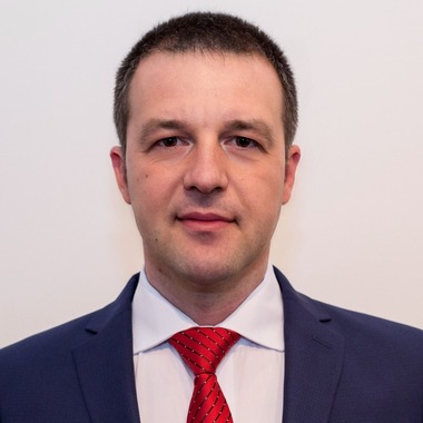 Primarul din Brăila, după decizia CCR referitoare la portul măştii: Aştept şi anularea măsurilor absurde privind restricţiile de circulaţie după ora 22.00 şi eliminarea certificatului verde sau cum se cheamă el / Aştept revenirea la viaţa normală 