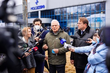 Josep Borell: România şi Republica Moldova trebuie sprijinite pentru că îi primesc pe refugiaţi. Uniunea Europeană face totul pentru a oferi şi sprijin material, pe lângă cel politic şi diplomatic 