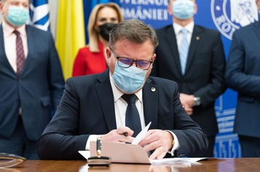 Marius Budăi: Continuăm eforturile pentru ajustarea PNRR şi eliminarea prevederilor conform cărora toate pensiile din România să se încadreze în 9,4% din PIB, măsură prevăzută a fi aplicată până în anul 2070 