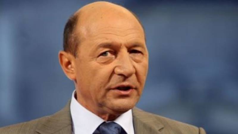 Băsescu afirmă că Elena Udrea a fost condamnată "nu pe probe": Arătaţi-mi un singur leu pe care şi l-a însuşit Elena Udrea! / Dacă discutăm de finanţări de campanii, avem o lege a finanţării campaniilor, pe care nimeni nu vrea să o respecte