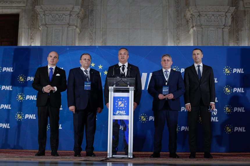 UPDATE - Nicolae Ciucă ales preşedinte al PNL, cu 1.060 de voturi ”pentru” / Mesajul lui Ciucă de pe scena Congresului / Ciucă: Principalul este de a reda unitatea partidului, de a asigura stabilitatea lui  - VIDEO