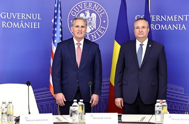 Nicolae Ciucă, întâlnire cu delegaţia senatorilor SUA condusă de liderul minorităţii republicane din Senat, Kevin Mc Carthy /  Premierul a subliniat importanţa colaborării bilaterale pentru construirea grupurilor 3 şi 4 ale Centralei de la Cernavodă