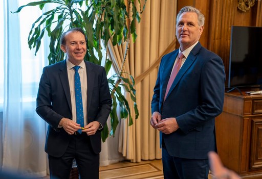Florin Cîţu, după întâlnirea cu congresmanul Kevin McCarthy, liderul minorităţii republicane din SUA: Sancţiunile curente împotriva Rusiei funcţionează, dar sunt necesare măsuri mai dure şi oprirea comerţului cu Rusia