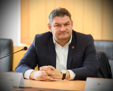 Sancţiuni în PMP Iaşi: Un consilier judeţean şi doi consilieri locali au fost excluşi din partid după ce au participat la o întâlnire cu Cristian Diaconescu