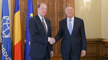 Klaus Iohannis, întâlnire cu preşedintele Băncii Mondiale – Cei doi au discutat despre conflictul din Ucraina şi sprijinul pentru refugiaţi, dar şi despre situaţia economică 