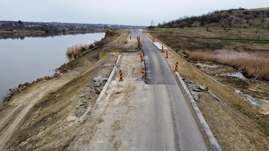 Şeful social-democraţilor ieşeni, Maricel Popa: Există riscul major ca lucrările de modernizare a drumului Iaşi-Suceava să nu fie finalizate la timp, iar banii europeni să fie returnaţi

 