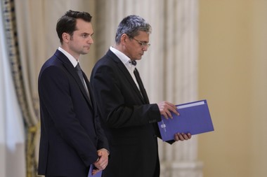 UPDATE - Preşedintele Klaus Iohannis a semnat decretele de numire în funcţie a miniştrilor Marcel Boloş, la Investiţii şi Proiecte Europene şi Sebastian Burduja, la Cercetare şi Digitalizare / Cei doi au depus jurământul la Cotroceni