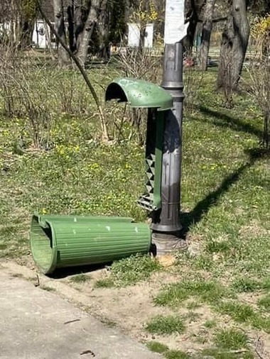 Vicepreşedintele PSD Sector 1, despre parcul Herăstrău: Ceea ce ar trebui să fie o bijuterie de amenajare peisagistică şi exemplu de valorificare a spaţiului verde este, acum, un peisaj sordid, învechit, degradat şi lăsat de izbelişte - FOTO