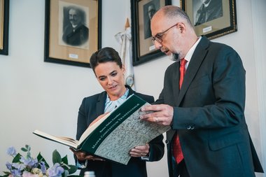 Preşedintele ungar, la Cluj/ Kelemen Hunor: Am vorbit despre provocările care stau în faţa comunităţii maghiare. Important e să găsim soluţii care se bazează pe interesul comun, atât al maghiarilor din Transilvania, cât şi al României şi al Ungariei