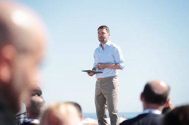 UPDATE - Cătălin Drulă anunţă că şi-a lansat oficial candidatura la şefia USR: Cred că USR are nevoie de organizare, energie şi o mână hotărâtă pe volan. Şi că sunt persoana potrivită pentru asta/ Care este viziunea sa/ Reacţia lui Barna  - DOCUMENT