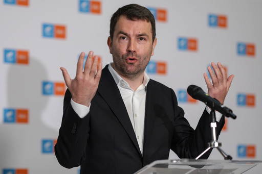 Pariul lui Cătălin Drulă: Marcele, nu o să ai curaj să intri la guvernare, în mai 2023, ca premier / Ne împrumutăm cu 1.000 de euro pe secundă / Ne îndreptăm către modelul grecesc de faliment, nu e clar dacă într-un an sau doi ani