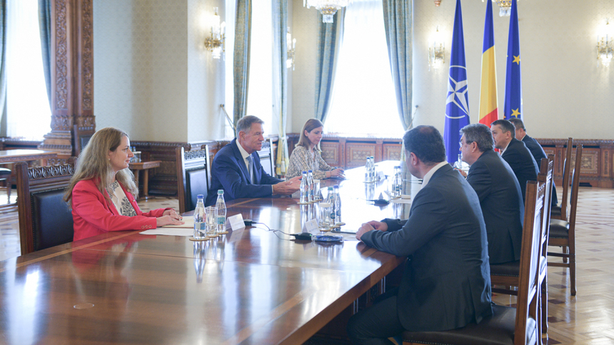 Preşedintele Klaus Iohannis a discutat cu o delegaţie a Consorţiului „Universitaria” despre modalităţile de stimulare a procesului de internaţionalizare a învăţământului superior