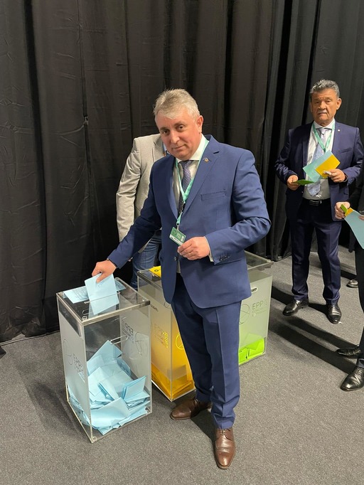 Bode, după Congresul PPE: În viziunea mea, aderarea României la Spaţiul Schengen este un element fără de care obiectivul întăririi arhitecturii de securitate a UE nu ar putea fi pe deplin atins