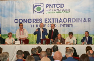 PNŢCD anunţă că Congresul l-a reconfirmat în funcţia de preşedinte pe Aurelian Pavelescu