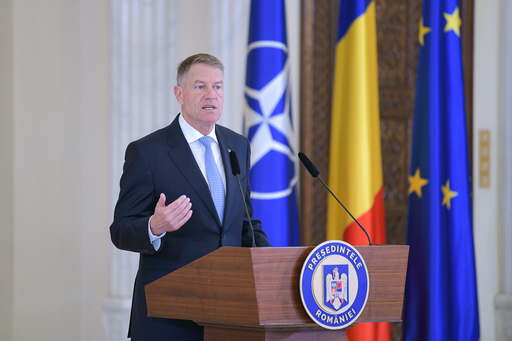 Preşedintele Klaus Iohannis a mulţumit oamenilor pentru mesajele transmise cu ocazia zilei sale de naştere