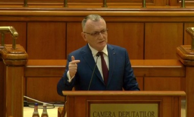 Sorin Cîmpeanu, la dezbaterea moţiunii simple a USR împotriva sa: O să acord nota 10 fiecăruia dintre autorii moţiunii simple, la disciplina „Demagogie”
