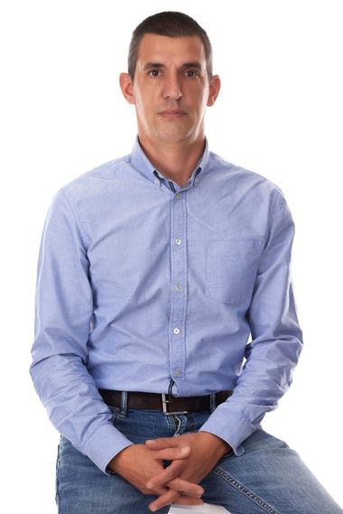 Alţi doi parlamentari USR trec la REPER: Dragoş Popescu, senator de Dâmboviţa şi Lorant Sas, deputat de Bistriţa-Năsăud