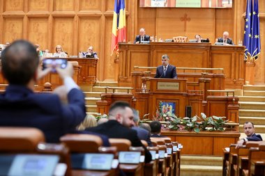 Marcel Ciolacu, la aniversarea a 25 de ani de partaneriat strategic cu SUA: Ultimele luni ne-au demonstrat pe deplin tuturor cât de important este acest parteneriat şi cât de mult contează suportul militar, logistic şi de intelligence pe care SUA îl oferă României şi întregii regiuni