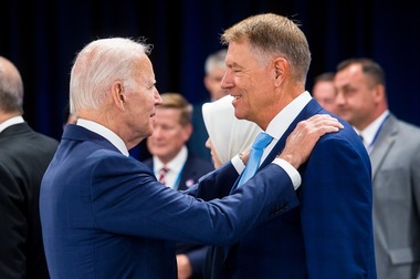 UPDATE - Klaus Iohannis: Am avut o scurtă discuţie cu preşedintele Biden, despre creşterea prezenţei americane în România / Mi se pare foarte important că există această intenţie declarată de preşedintele SUA 