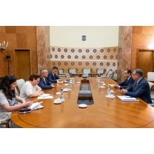 Ciucă cere finalizarea Strategiei naţionale pentru sport, după întâlnirea cu ministrul şi conducerea Comitetului Olimpic şi Sportiv Român: Să fie construită pe trei piloni, încurajare sportului, susţinetea peformanţei şi dezvoltarea infrastructurii