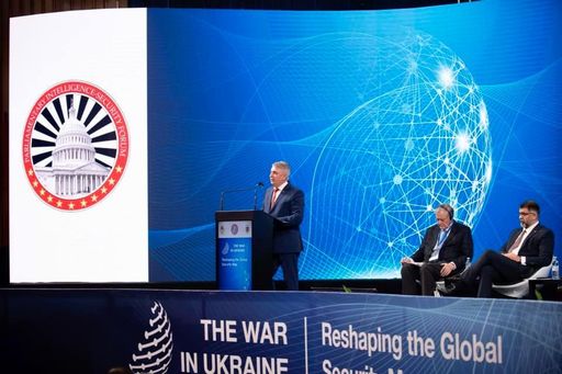 Lucian Bode, la Forumul de Securitate de la Bucureşti: Ordinea mondială şi ecosistemul internaţional de securitate pe care le-am clădit şi cu care ne-am obişnuit odată cu finalul Războiului Rece sunt acum greu încercate