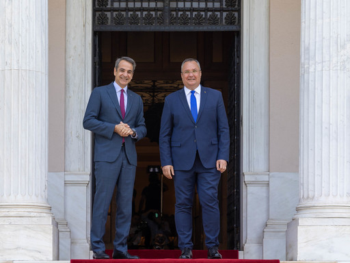 Nicolae Ciucă, la Atena: L-am rugat pe domnul prim-ministru să ne sprijine în  demersul nostru de a fi cât mai curând admişi în spaţiul Schengen / Este o răsplată faţă de cetăţenii români care aşteaptă de zece ani să dobândim acest statut