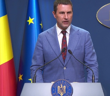 Barna: Am prezentat o informare Guvernului cu privire la mersul procesului de evaluare în Programul Fotovoltaice. În decembrie - ianuarie am primit peste 45.000 de dosare care au intrat în evaluarea Administraţiei Fondului pentru Mediu