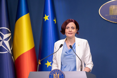 Mădălina Turza: România câştigă astăzi prin rezultatele acestui Raport credibilitate şi recunoaştere pentru reformele pe care le-a făcut în ultimii doi ani în domeniul traficului de persoane. Prea mulţi ani România a fost victima lui „nu se poate”