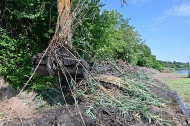 Radu Mihaiu: De câte ori vizitez lucrările de ecologizare a salbei de lacuri mă îngrozesc / În lac s-a aruncat cu duba / Nu mai putem băga gunoiul sub preş / Vom duce ecologizarea lacurilor până la capăt 