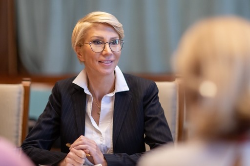 Raluca Turcan: Susţin proiectul Legii învăţământului preuniversitar aflat în dezbatere publică. Acesta cuprinde proiecte pentru care m-am luptat în ultimii 10 ani şi pentru care am găsit şi finanţare