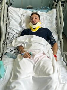 Liderul filialei ieşene a USR, Filip Havârneanu, s-a accidentat grav la coloană şi se află în spital: Nu îmi simt partea stângă a corpului, măduva a fost afectată