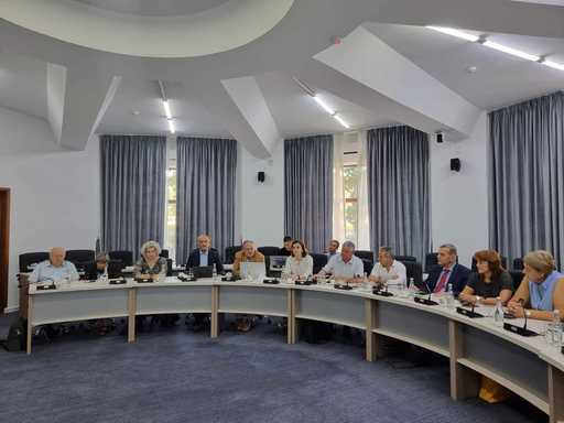 Tanczos Barna: Deşertificarea reprezintă un risc pentru România / Strategia Naţională, gata până în septembrie / Specialiştii au stabilit 55 de măsuri pentru domeniul agriculturii, domeniul forestier şi al apelor 