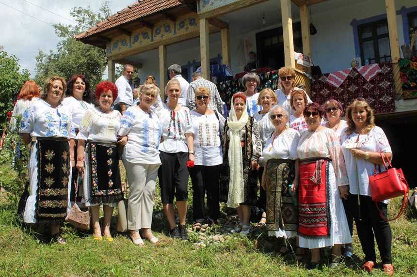 Alina Gorghiu: Am întâlnit în Argeş, în Timiş şi în toată ţara, antreprenoare care susţin, prin afacerea lor, comunităţi întregi / Programul Femeia Antreprenor va sprijini  5000 de astfel de beneficiare