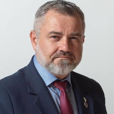 Un senator USR îşi anunţă demisia din partid: Sentimentul care mă încearcă este o mare dezamăgire/ Poleiala cuvintelor mari folosite de unii lideri a început să se risipească 
