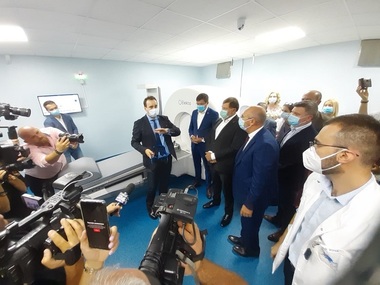 Laborator în care se fac intervenţii pe creier, fără bisturiu, inaugurat la Iaşi, în prezenţa ministrului Rafila. Manager: Pacienţii se întorc acasă la viaţa lor în următoarele ore după procedură /Pacient: Simt că am recuperat 20 de ani din viaţă - FOTO

