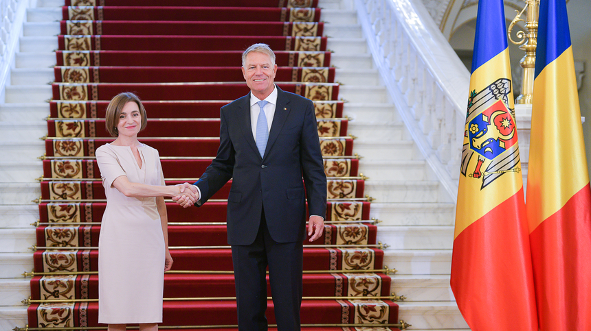 Klaus Iohannis: Calde felicitări doamnei preşedinte Maia Sandu şi cetăţenilor Republicii Moldova cu ocazia Zilei Independenţei