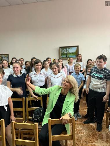 Preşedintele interimar al Senatului, Alina Gorghiu, în vizită la Chişinău, la Salonul Internaţional de Carte Bookfest
