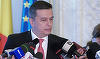 Cătălin Drulă îl acuză pe ministrul Transporturilor că se ascunde în loc să vină în Parlament să dea explicaţii în cazul Blue Air. Replica lui Grindeanu: Reminiscenţă de când era ministru şi a ţinut vreo 24 de ore nişte copii la 40 de grade